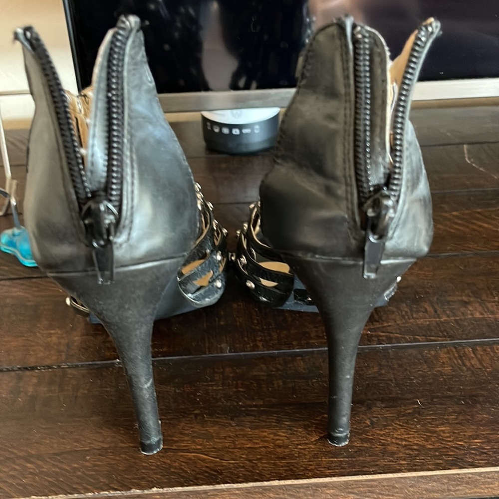 Pulse Shoes - Picture 2 of 8